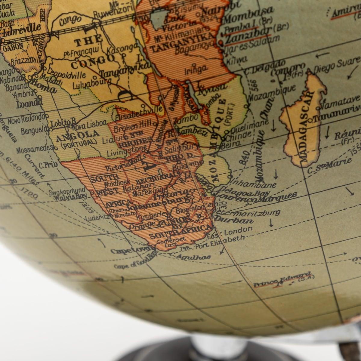 Globe terrestre britannique 