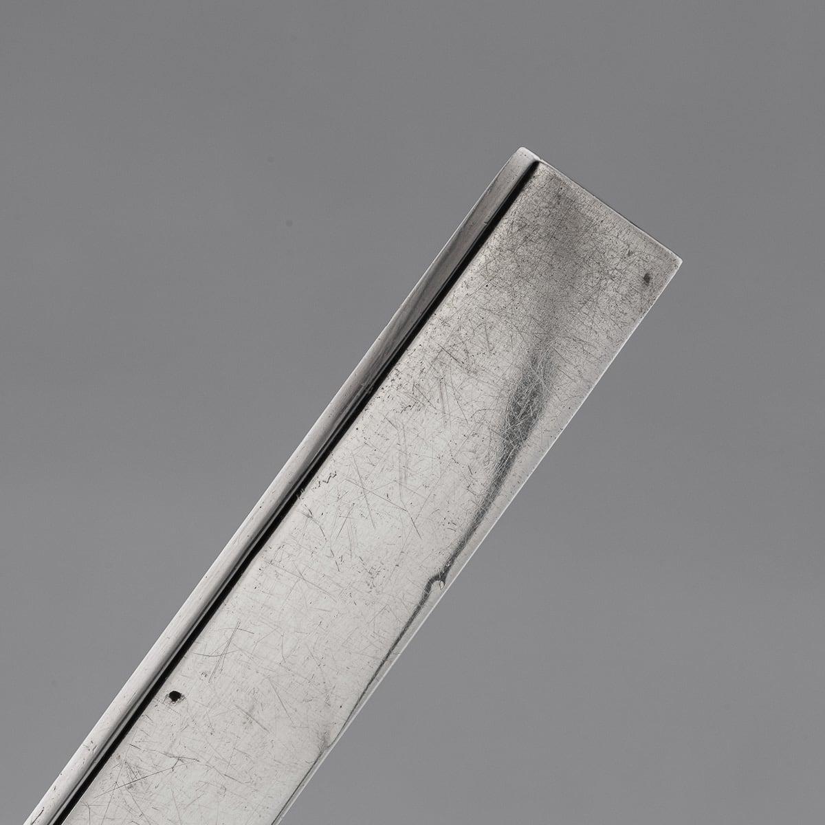 Antique British del XX secolo, righello pesato in argento massiccio. John Gloag Murdoch, 1910 ca. in vendita 8