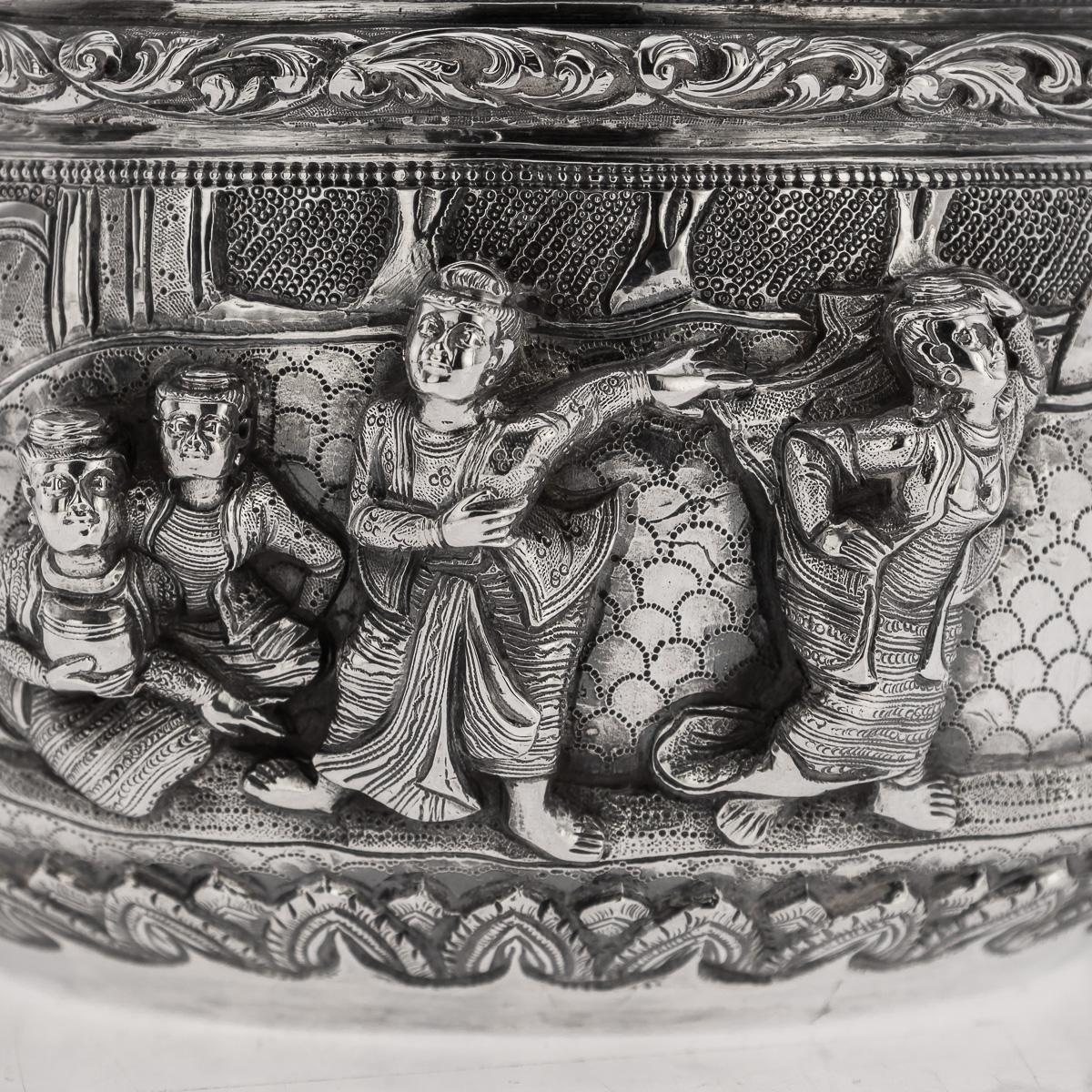 Ancienne coupe en argent massif birman repoussé du 20e siècle 