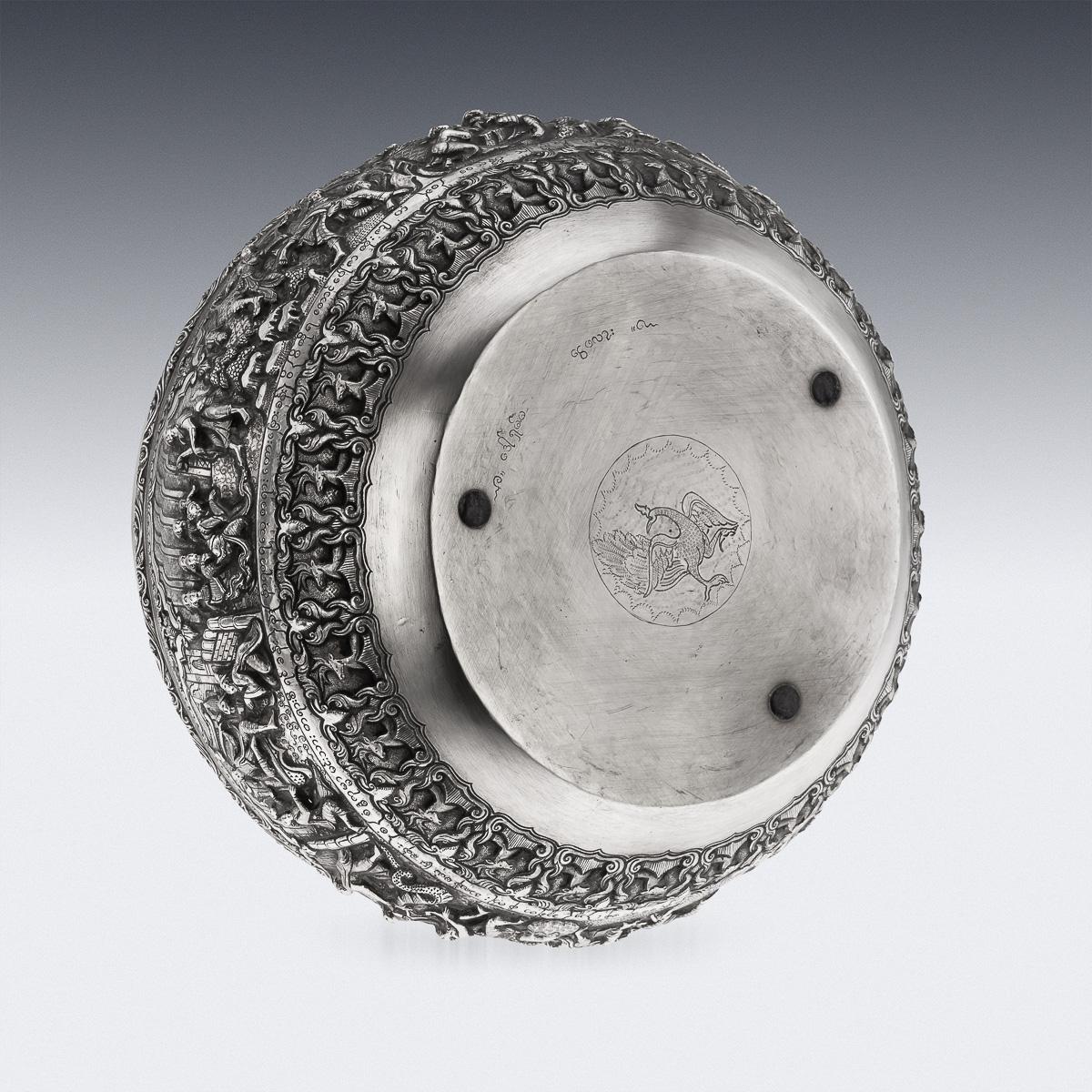 Argent Ancienne coupe birmane en argent massif repoussé du 20e siècle 