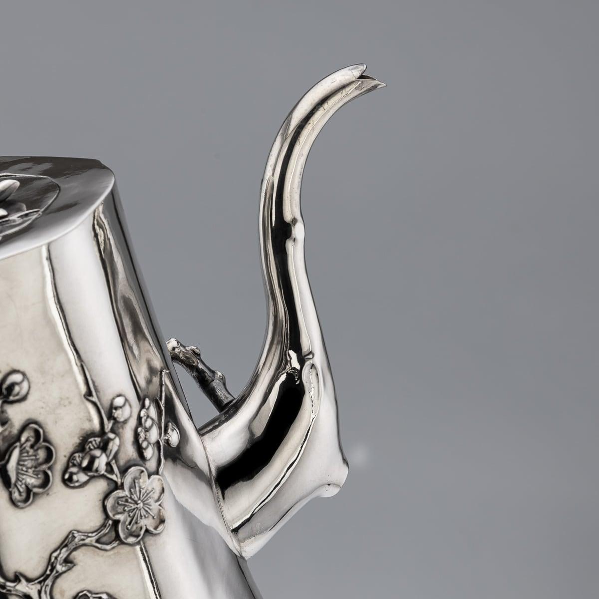 Service à thé quatre pièces en argent massif exporté de Chine du 20e siècle, Singfat vers 1900 en vente 3