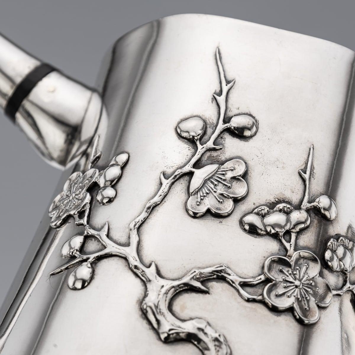 Service à thé quatre pièces en argent massif exporté de Chine du 20e siècle, Singfat vers 1900 en vente 5