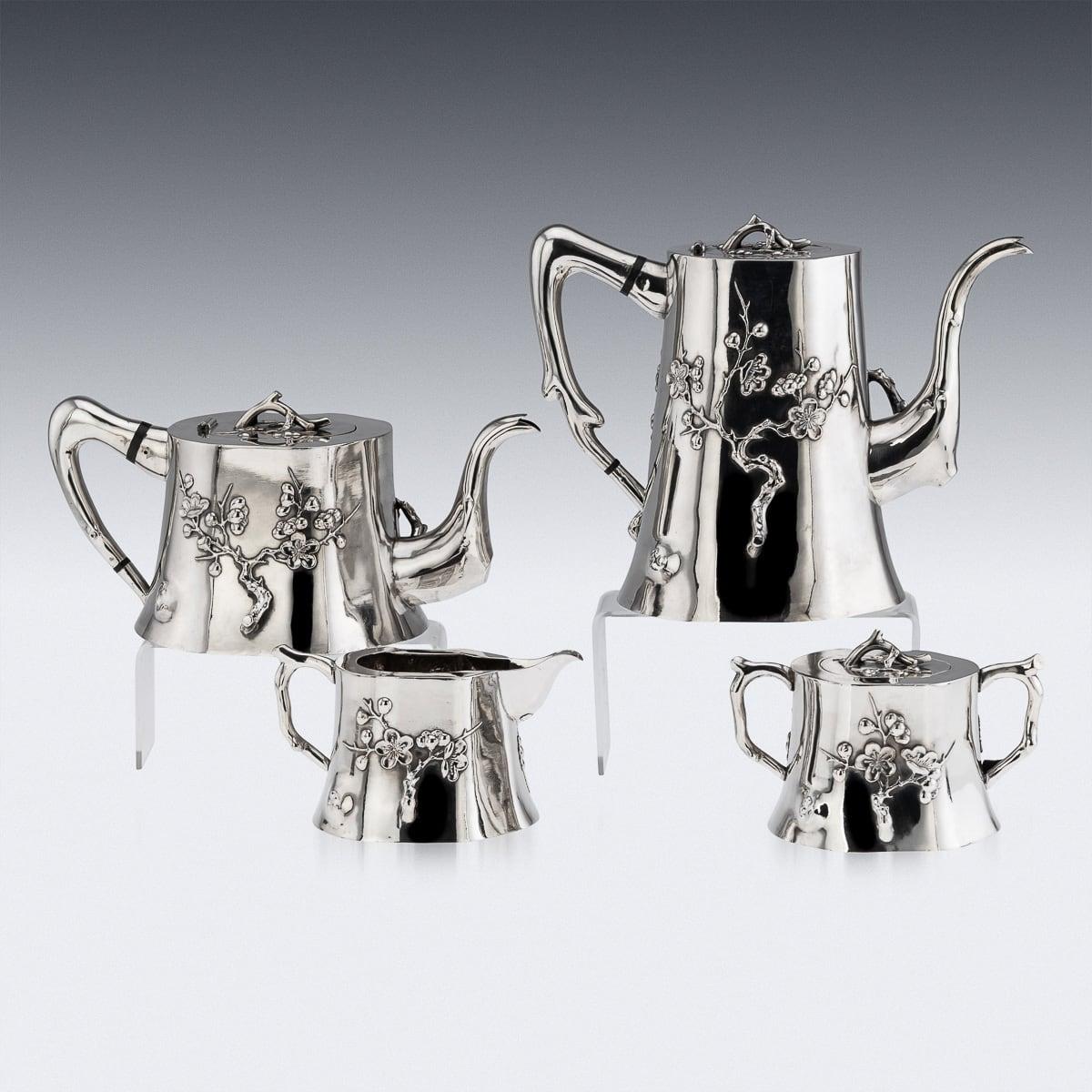 Chinois Service à thé quatre pièces en argent massif exporté de Chine du 20e siècle, Singfat vers 1900 en vente