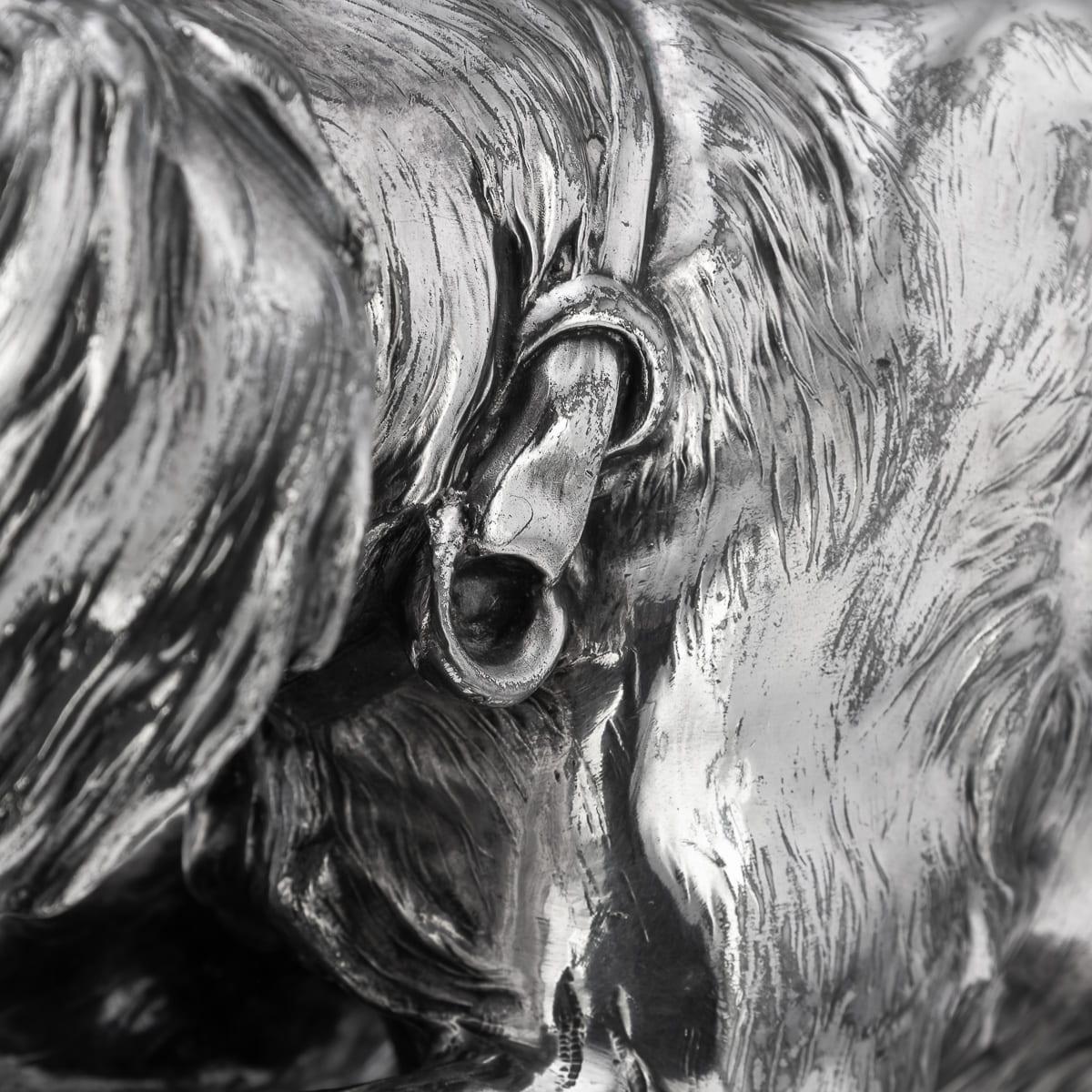 Antica statua di cane da caccia continentale del 20° secolo placcata in argento, C.C. 1910 in vendita 5