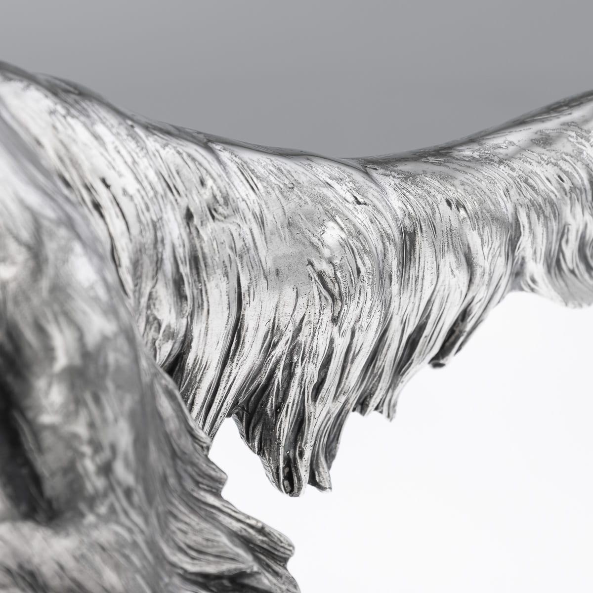 Antica statua di cane da caccia continentale del 20° secolo placcata in argento, C.C. 1910 in vendita 8