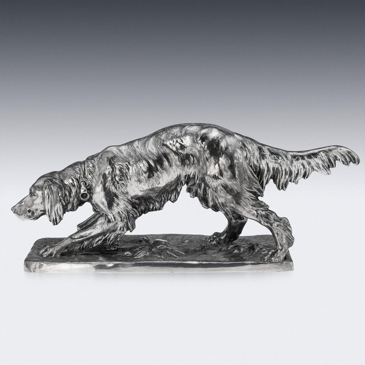 Altro Antica statua di cane da caccia continentale del 20° secolo placcata in argento, C.C. 1910 in vendita