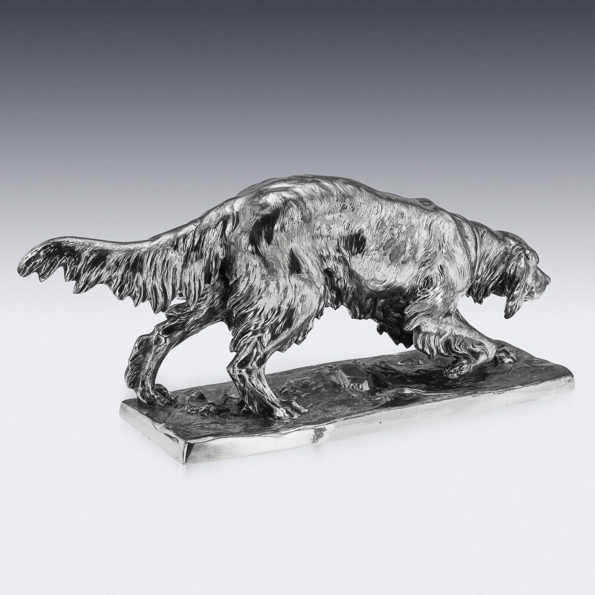 XX secolo Antica statua di cane da caccia continentale del 20° secolo placcata in argento, C.C. 1910 in vendita