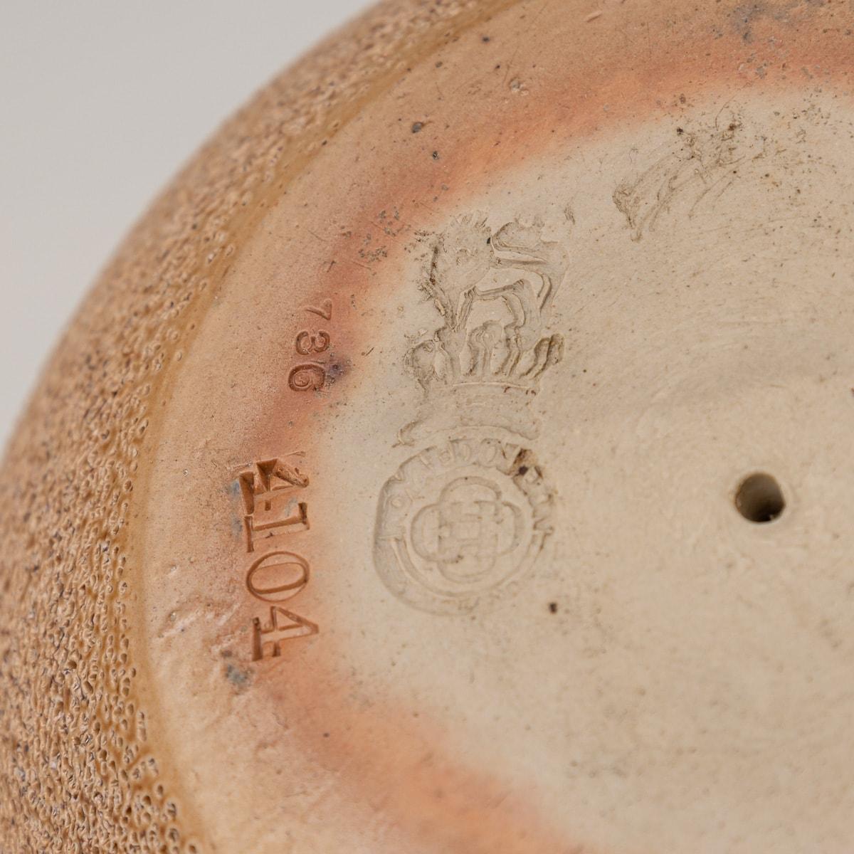 Antiker englischer silbermontierter Royal Doulton-Keramik-Streichholzhalter aus dem 20. Jahrhundert, um 1910 im Angebot 2