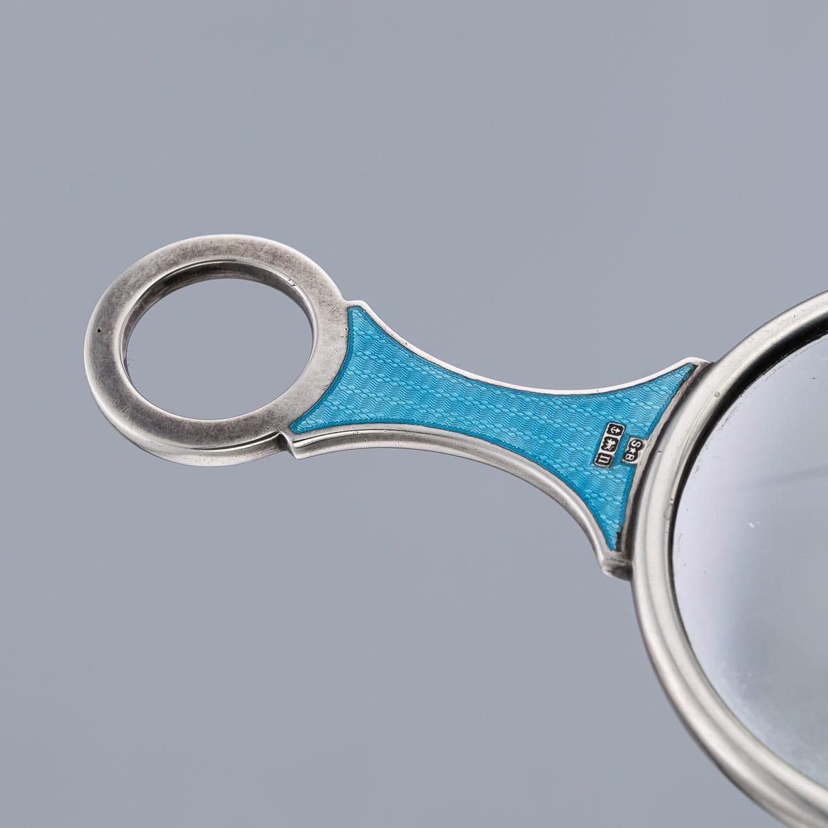 Ancienne loupe anglaise en argent massif et émail guilloché du 20e siècle c.1912 en vente 2