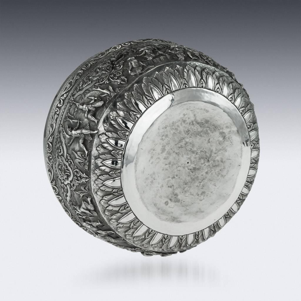 Antique Exceptional Burmese Solid Silver Thabeik Bowl, Rangoon, circa 1920 In Excellent Condition In Royal Tunbridge Wells, Kent