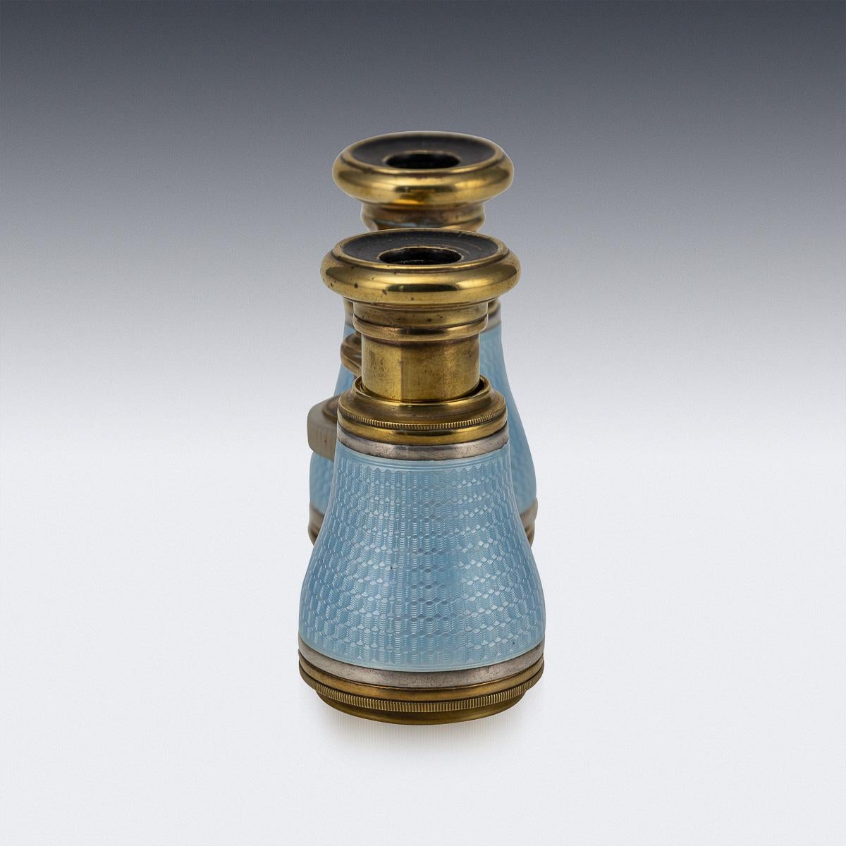 Argento Antico bicchiere da opera tedesco del XX secolo in ottone e argento con smalto guilloché in vendita