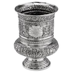 Antico vaso indiano (Calcutta) in argento massiccio Repoussé del XX secolo, Dass & Dutt c.1900
