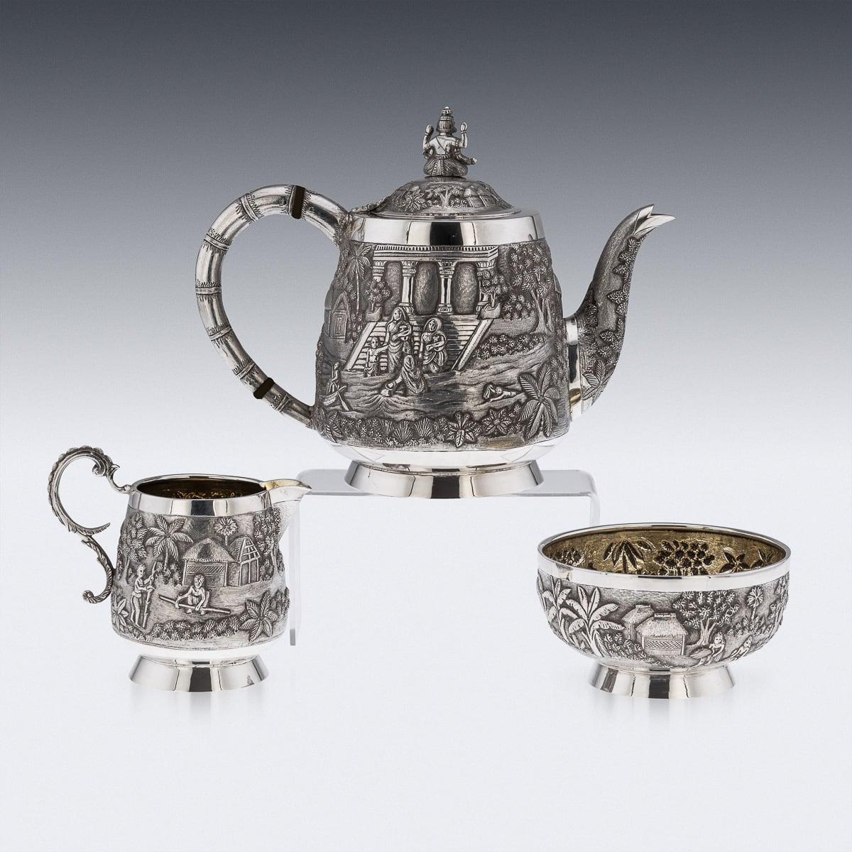 Antique 20thC Indian Solid Silver Three Piece Tea Set, Grish Chunder Dutt c.1900 In Good Condition In Royal Tunbridge Wells, Kent