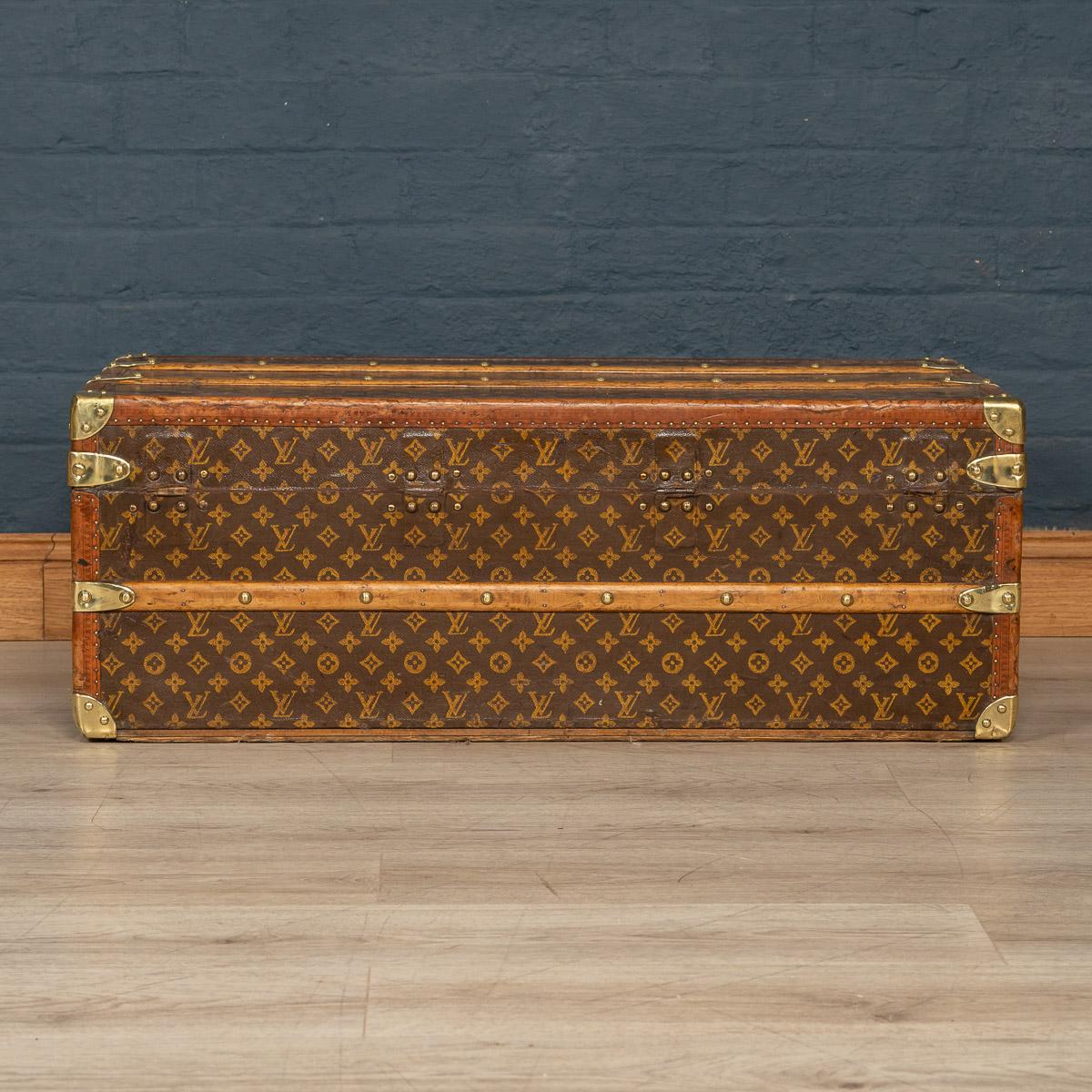 20th Century Louis Vuitton Cabin Trunk in Monogrammed Canvas, France, circa 1920 In Good Condition In Royal Tunbridge Wells, Kent