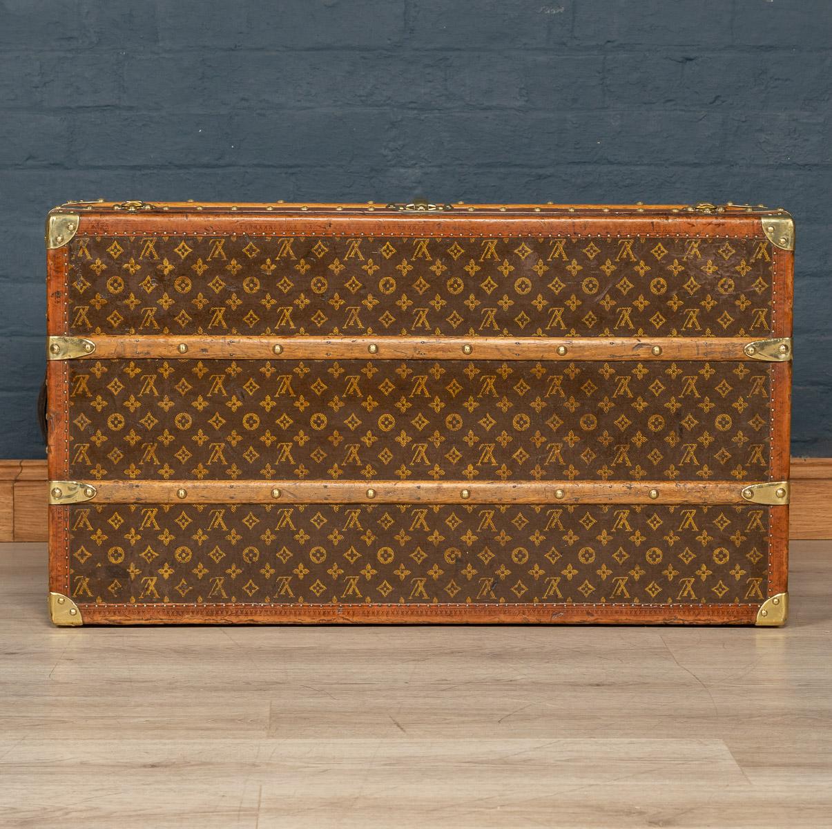 20th Century Louis Vuitton Cabin Trunk in Monogrammed Canvas, France, circa 1920 2
