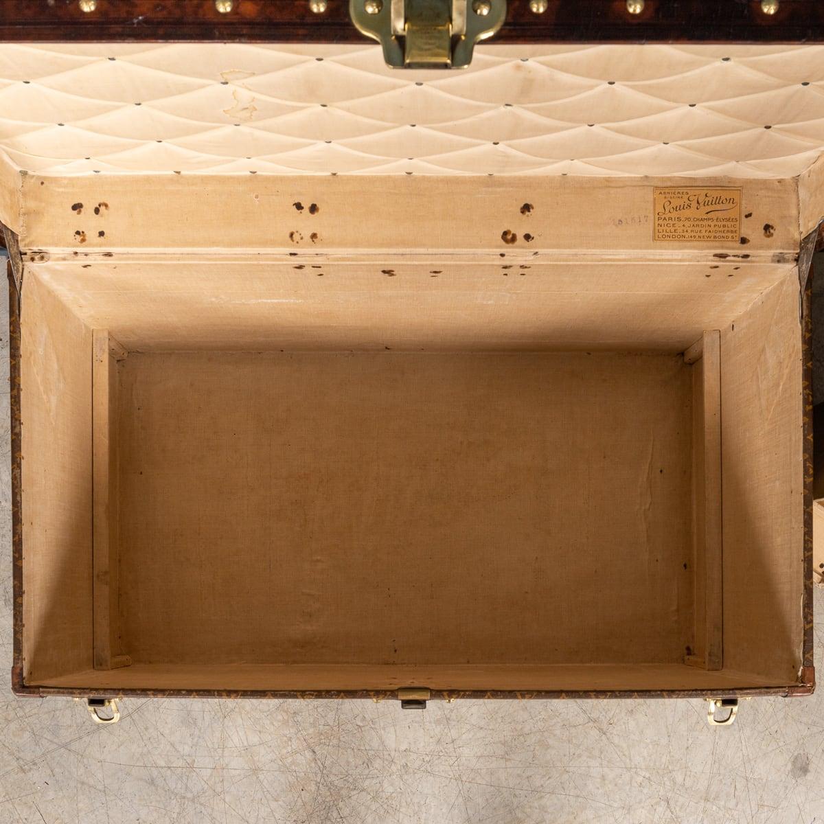 Antique 20thC Louis Vuitton Courier Trunk In Monogram Canvas, France c.1920 For Sale 5