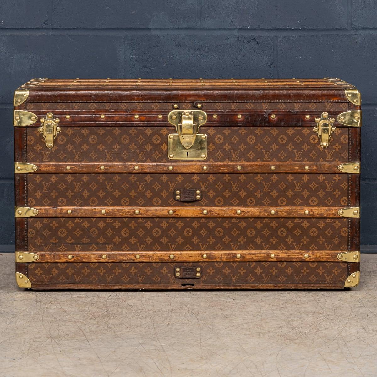 French Antique 20thC Louis Vuitton Courier Trunk In Monogram Canvas, France c.1920 For Sale
