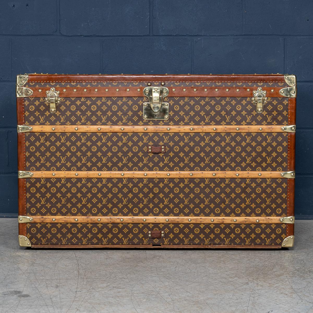 Altro Antico Louis Vuitton del XX secolo 