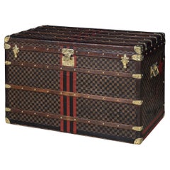 Antike Louis Vuitton-Truhe „Malle Haute“ des 20. Jahrhunderts aus Damier-Leinwand, Frankreich um 1900