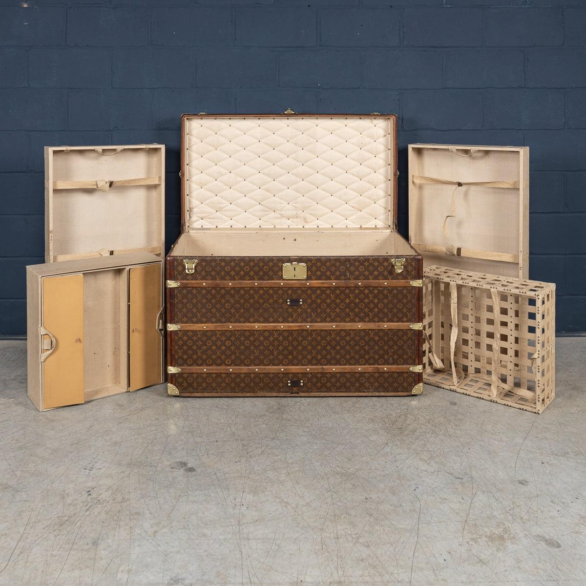 Antique 20thC Louis Vuitton Malle Haute Trunk In Monogram Canvas, France c.1910 For Sale 3