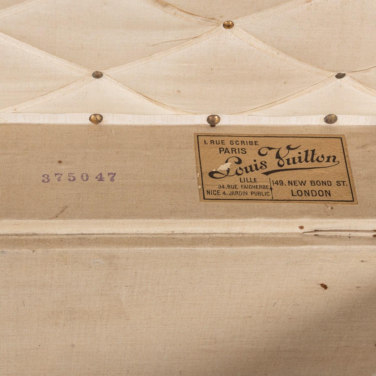 Antique 20thC Louis Vuitton Malle Haute Trunk In Monogram Canvas, France c.1910 For Sale 4