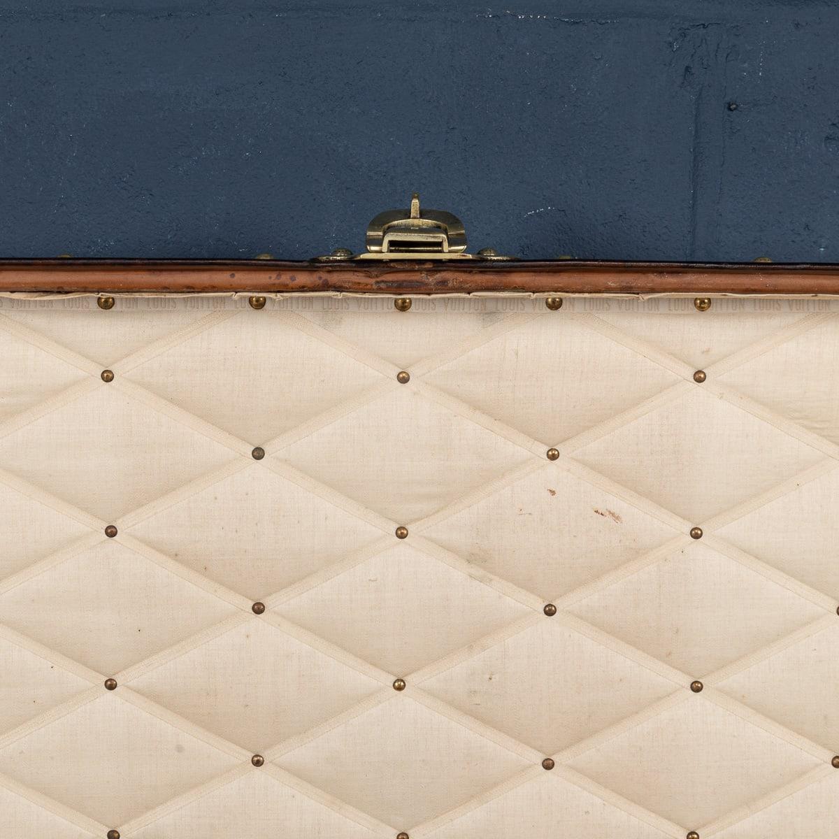 Antique 20thC Louis Vuitton Malle Haute Trunk In Monogram Canvas, France c.1910 For Sale 9