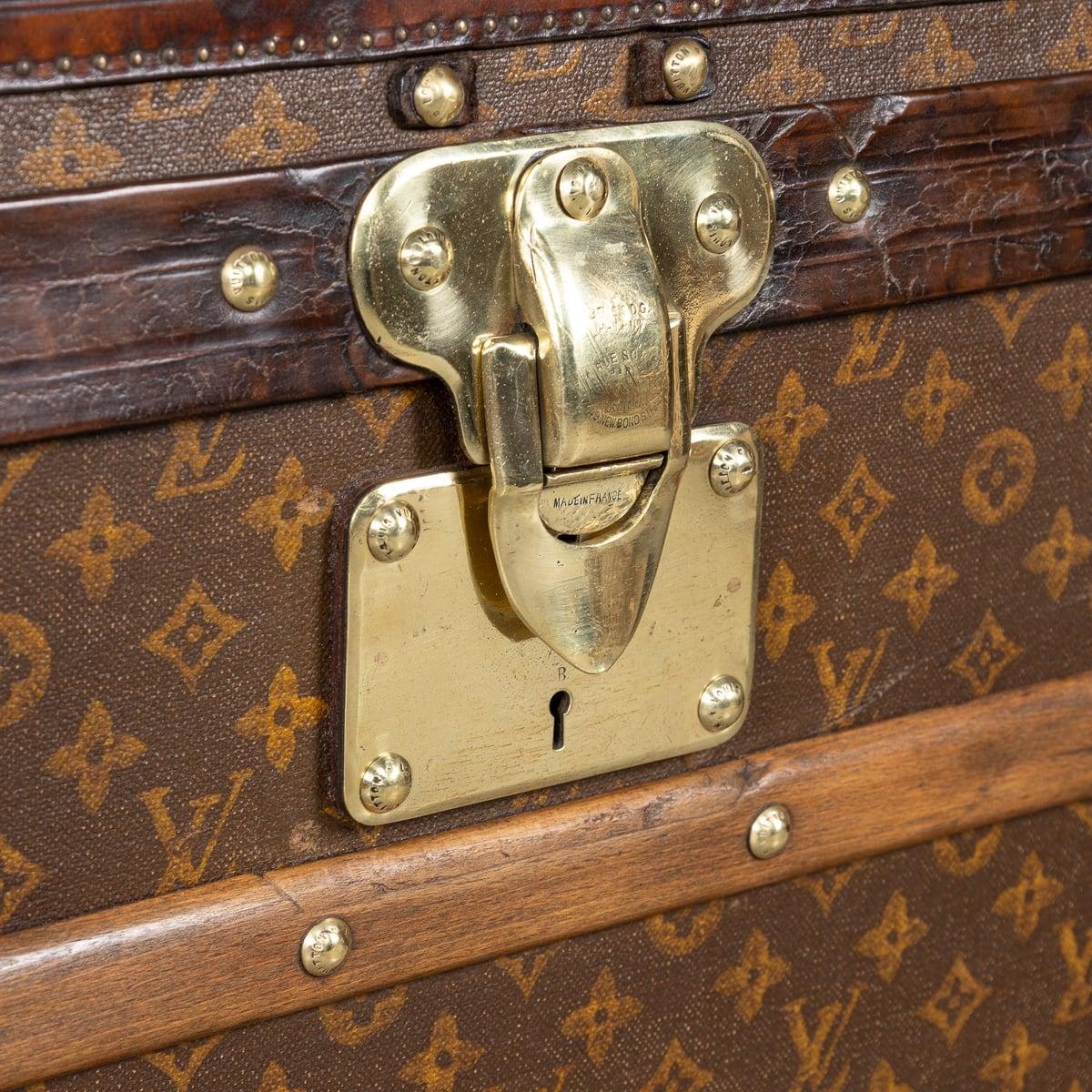 Antique 20thC Louis Vuitton Malle Haute Trunk In Monogram Canvas, France c.1910 For Sale 11