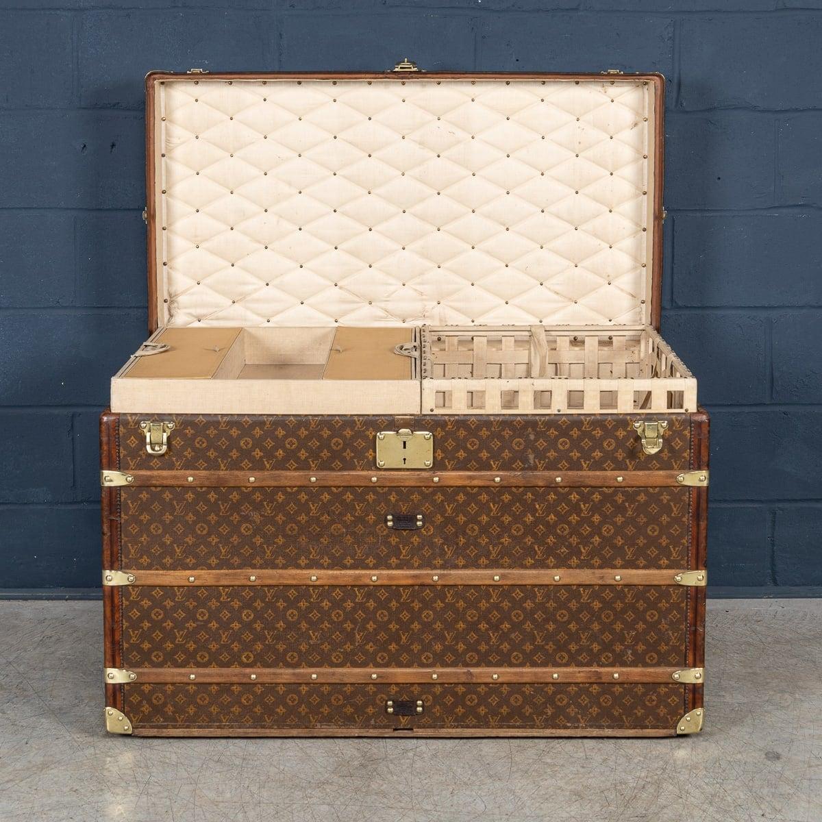 Antique 20thC Louis Vuitton Malle Haute Trunk In Monogram Canvas, France c.1910 For Sale 2