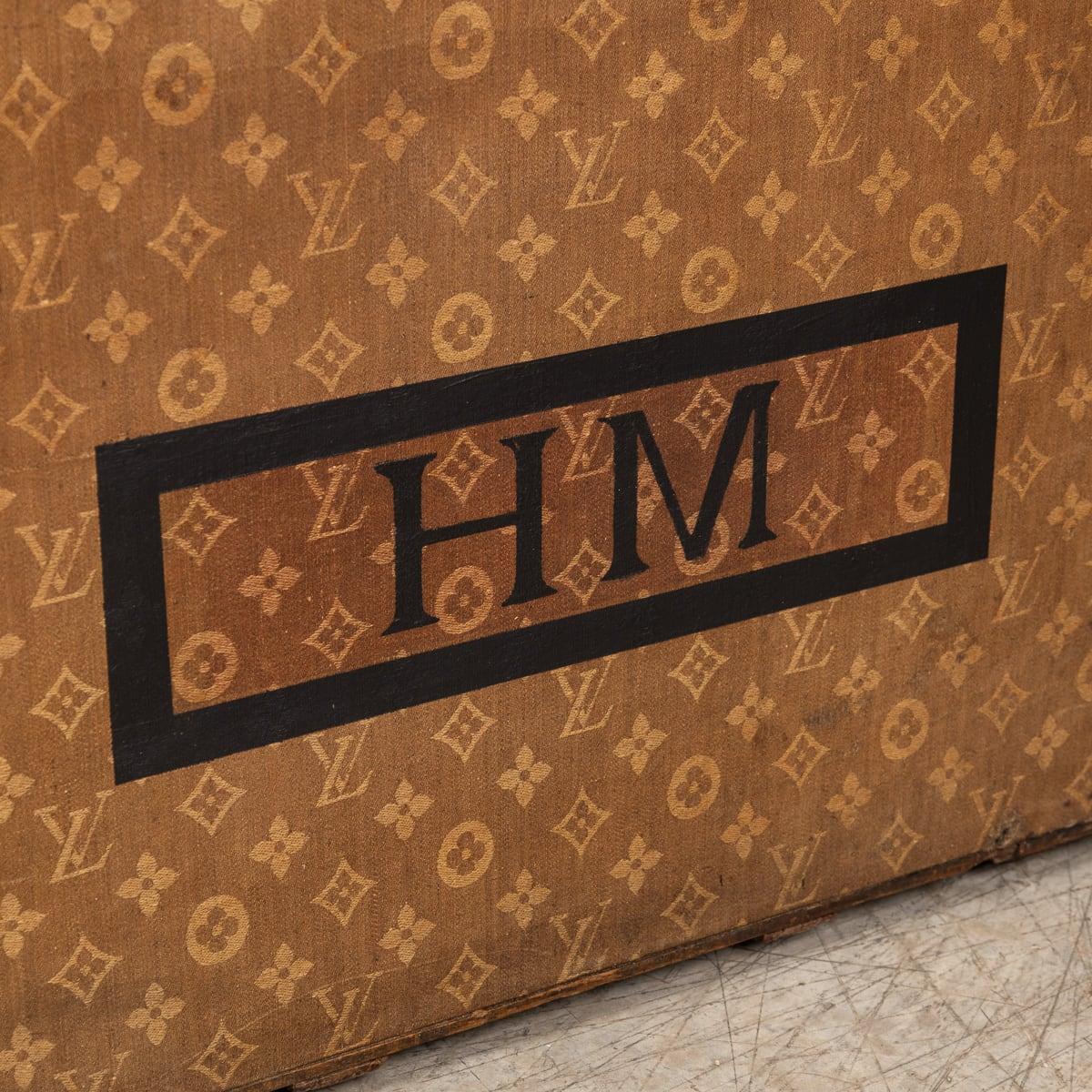 Antiguo baúl Louis Vuitton 