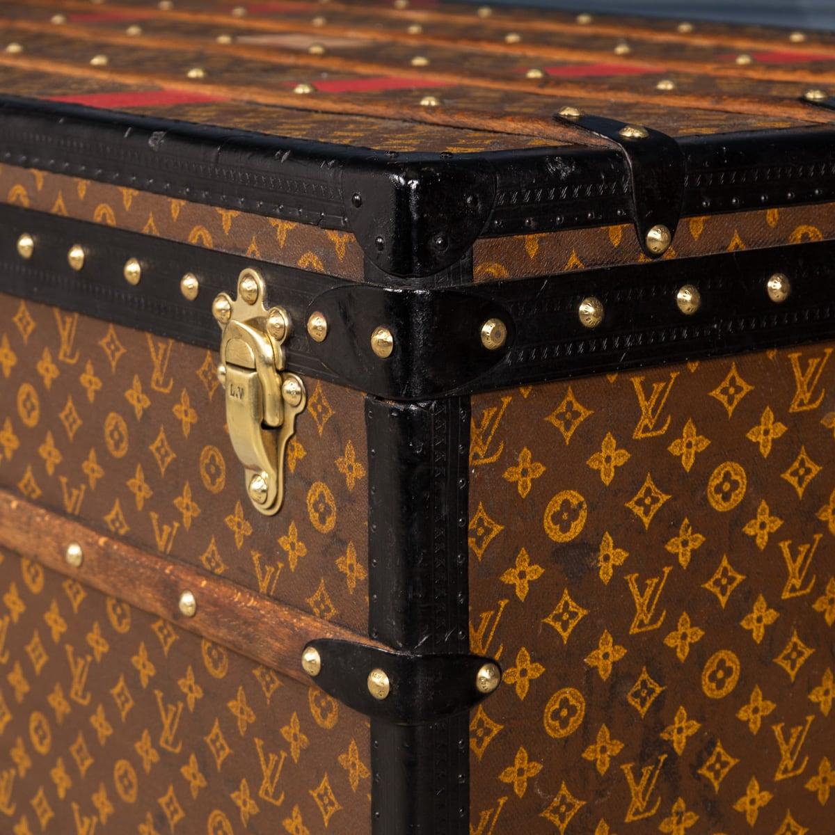 Antico baule Louis Vuitton del XX secolo in tela Monogram, Francia in vendita 10