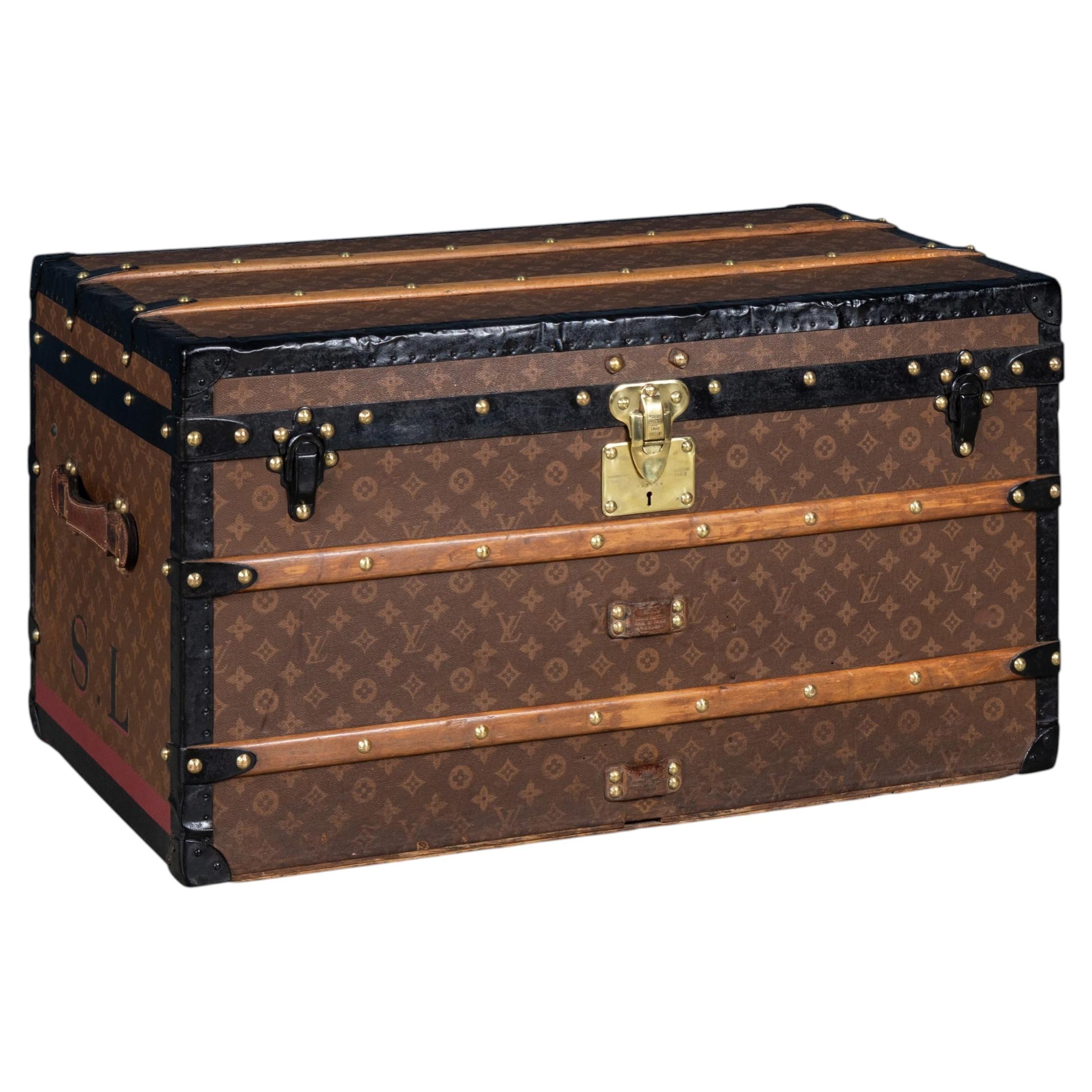 Baule da viaggio Louis Vuitton d'epoca del XX secolo in tela Monogram, Francia, 1920 circa in vendita