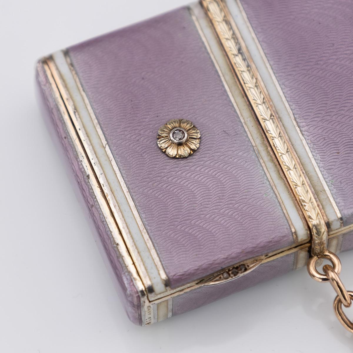 Ancienne Nécessaire russe en argent massif, émail et diamants Fabergé du 20e siècle en vente 6