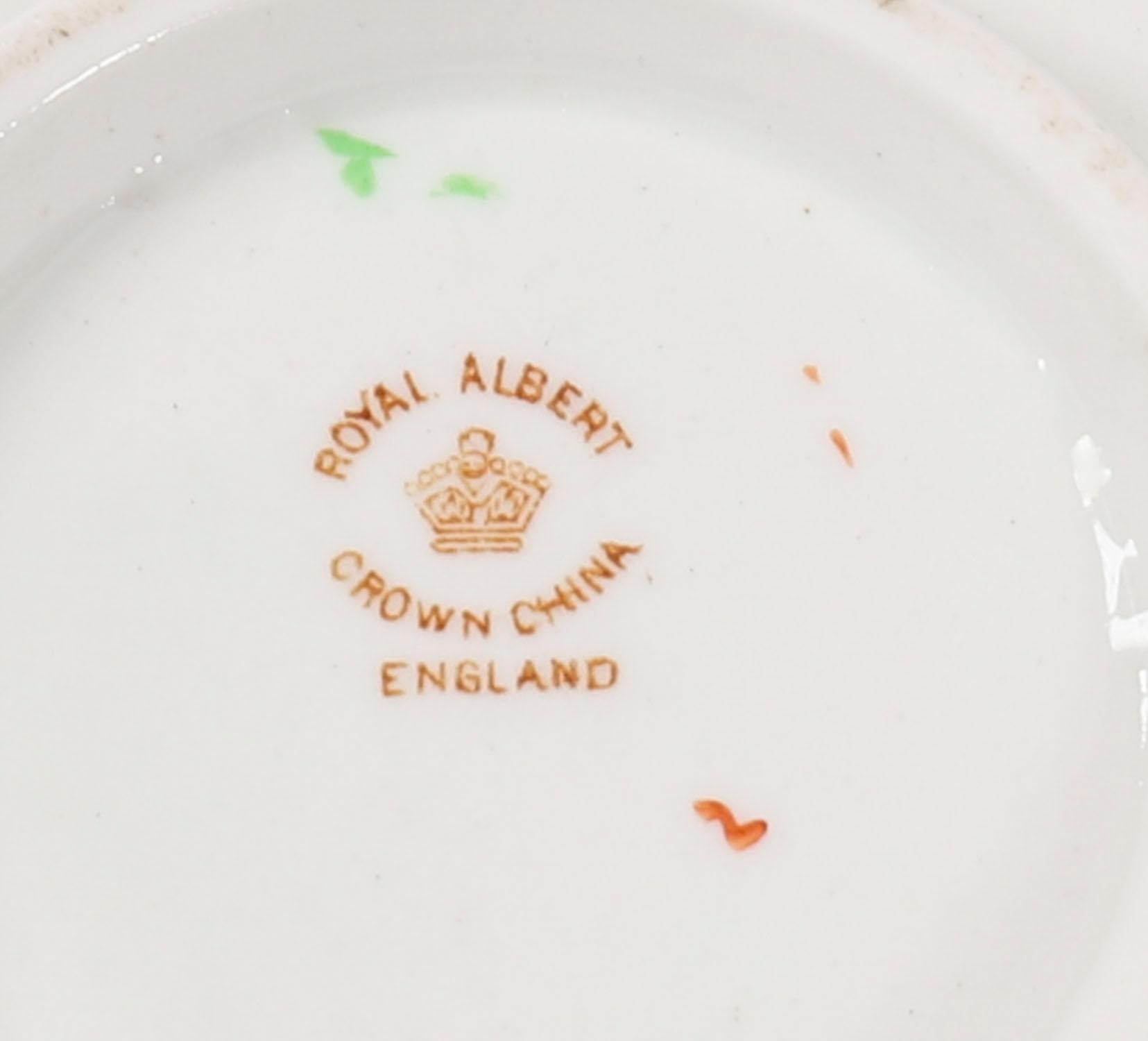 Service à thé ancien 21 pièces en porcelaine de Chine Royal Albert 20ème siècle en vente 3