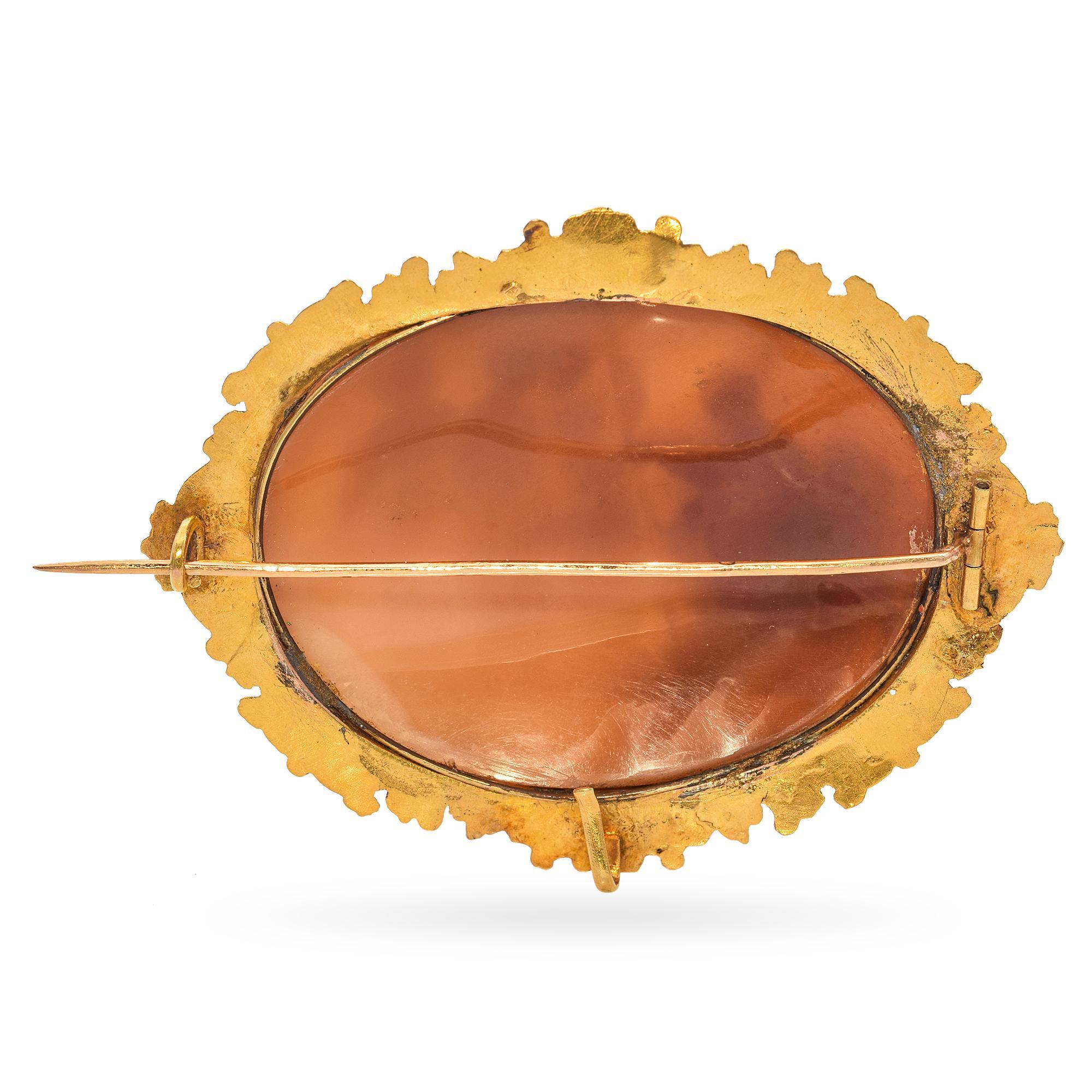 Antique 21K Yellow Gold Judgement of Paris Cameo Brooch For Sale 1