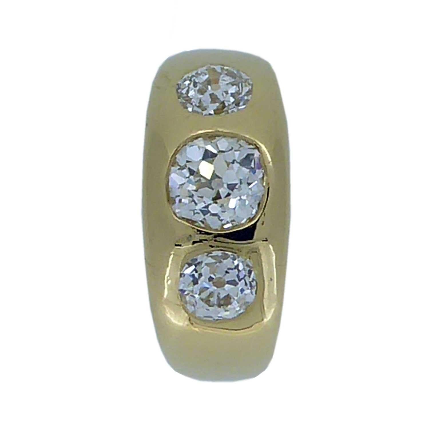 Antique 2.20 Carat Victorian Diamond Three Stone Ring, circa 1886, Yellow Gold 8