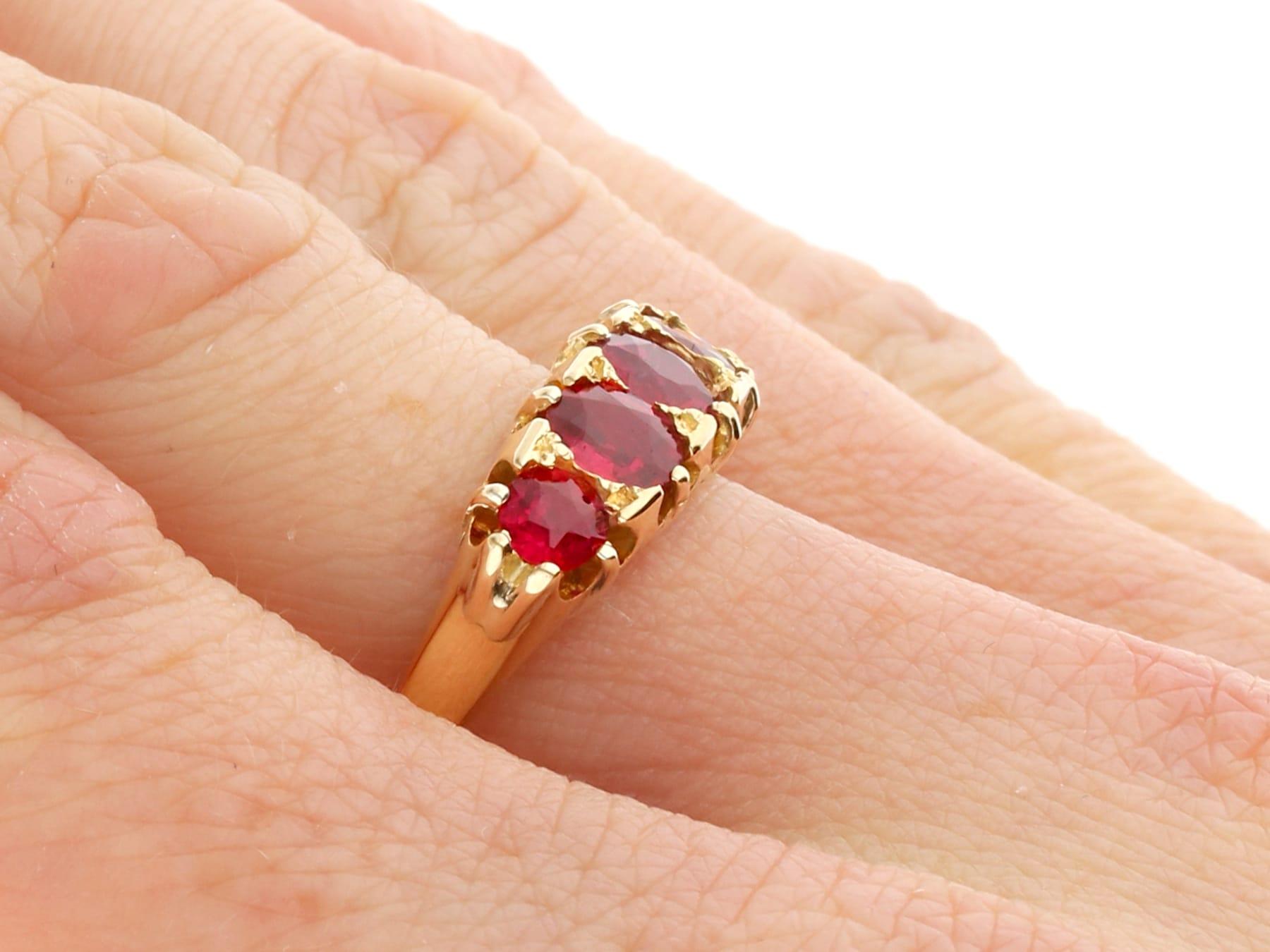 Antique 2.20Ct Ruby and 18k Yellow Gold Five Stone Ring Circa 1900 For Sale 7