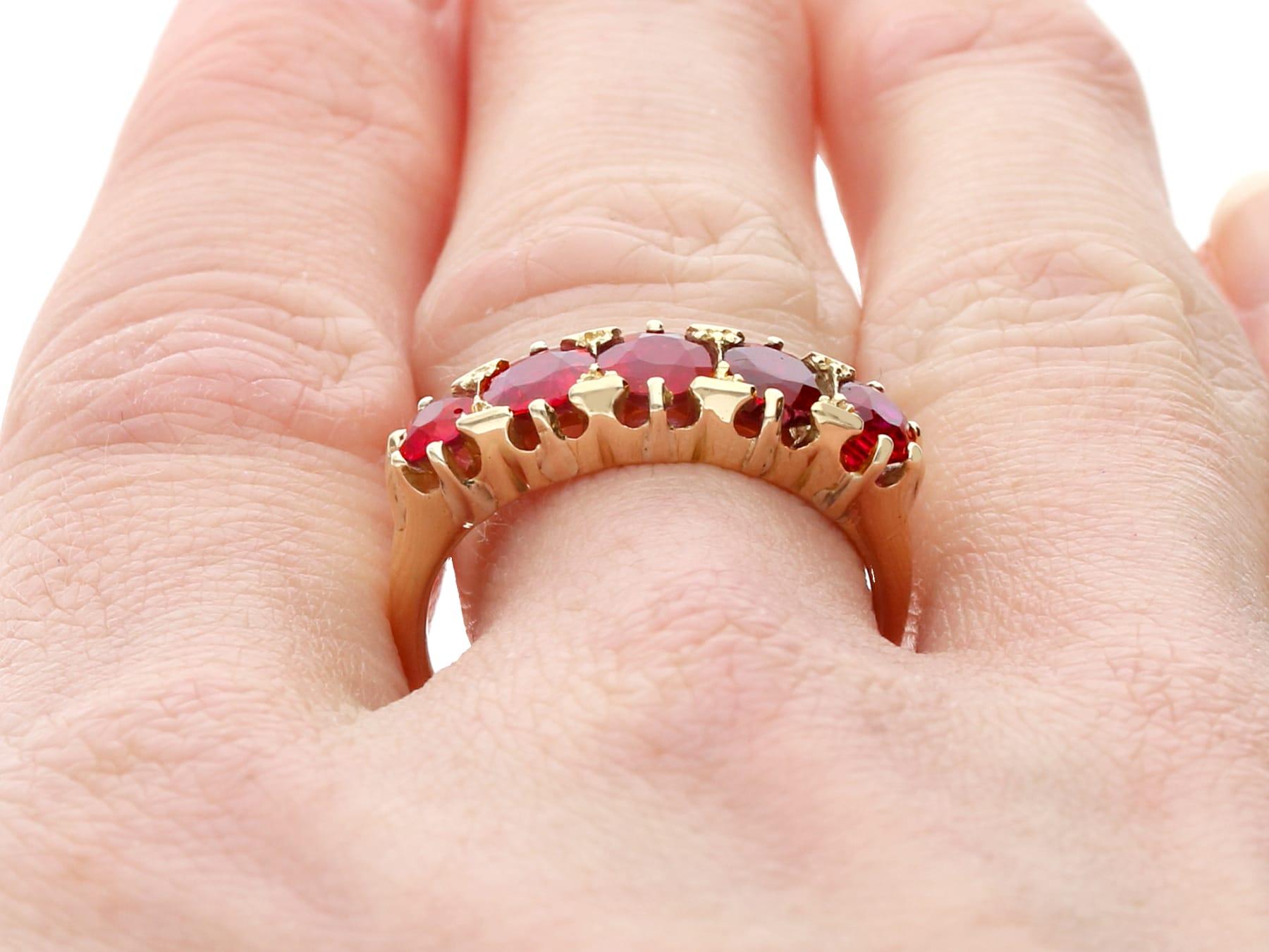 Antique 2.20Ct Ruby and 18k Yellow Gold Five Stone Ring Circa 1900 For Sale 8