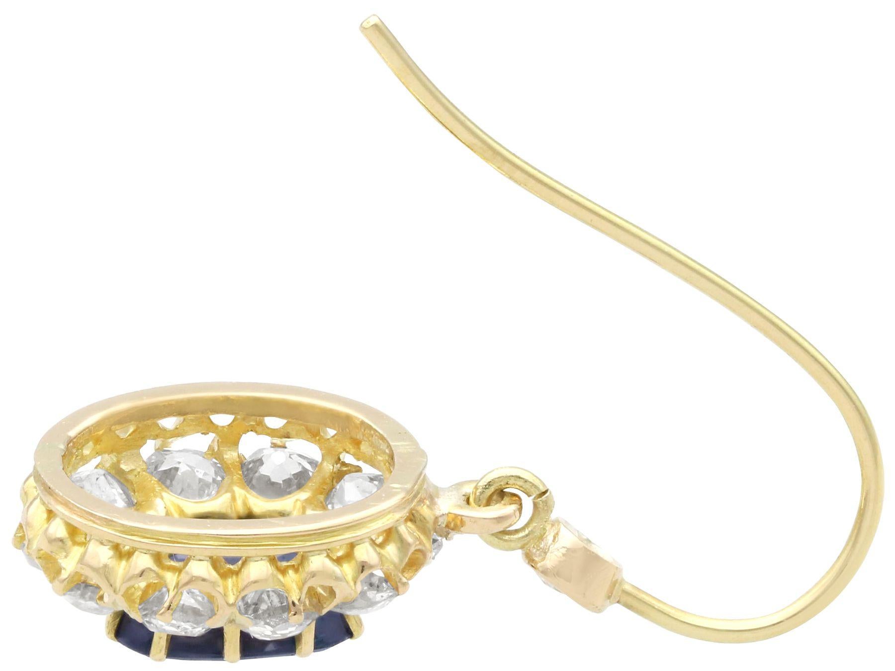 Boucles d'oreilles en goutte anciennes en or jaune 15 carats avec saphirs de 2,22 carats et diamants de 1,20 carat en vente 2