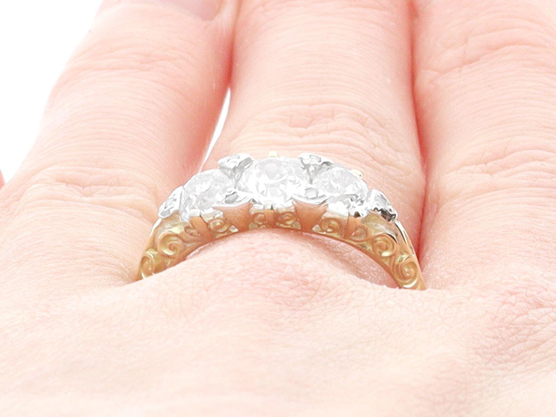 Antique 2.23 Carat Diamond and 18k Yellow Gold Trilogy Ring, circa 1900 For Sale 3