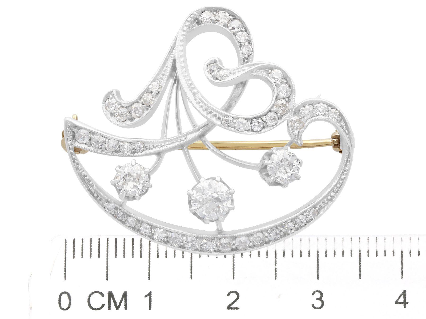 Antique 2.25 Carat Diamond and Yellow Gold Brooch, circa 1890 For Sale 2