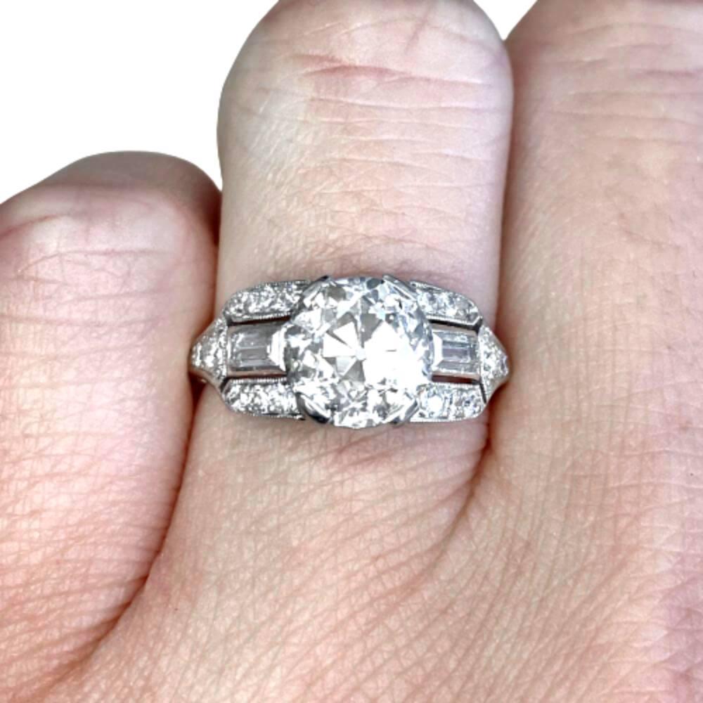 Antique 2.26 Carat Old Euro-Cut Diamond Engagement Ring, VS1 Clarity, Platinum In Excellent Condition For Sale In New York, NY