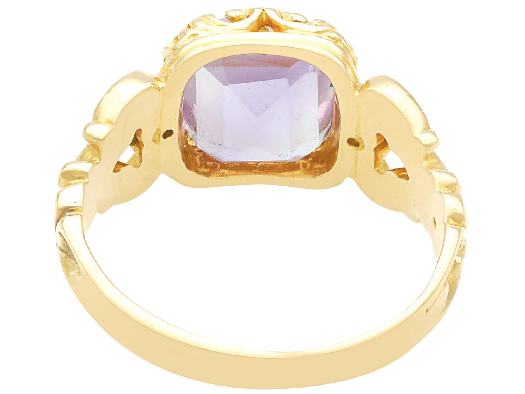 Antique 2.28Ct Amethyst and 15k Yellow Gold Ring Circa 1840 In Excellent Condition For Sale In Jesmond, Newcastle Upon Tyne