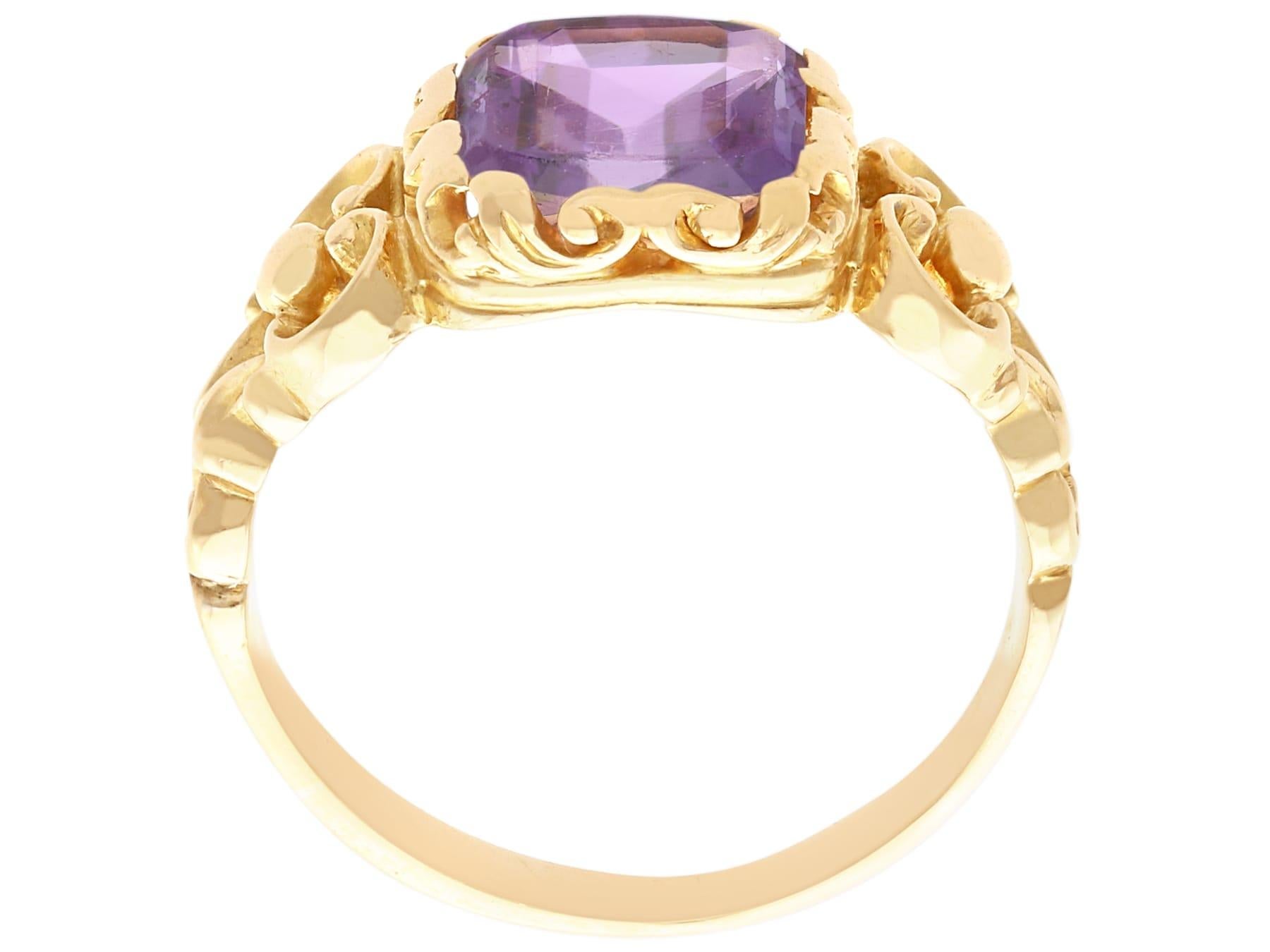 Women's or Men's Antique 2.28Ct Amethyst and 15k Yellow Gold Ring Circa 1840 For Sale