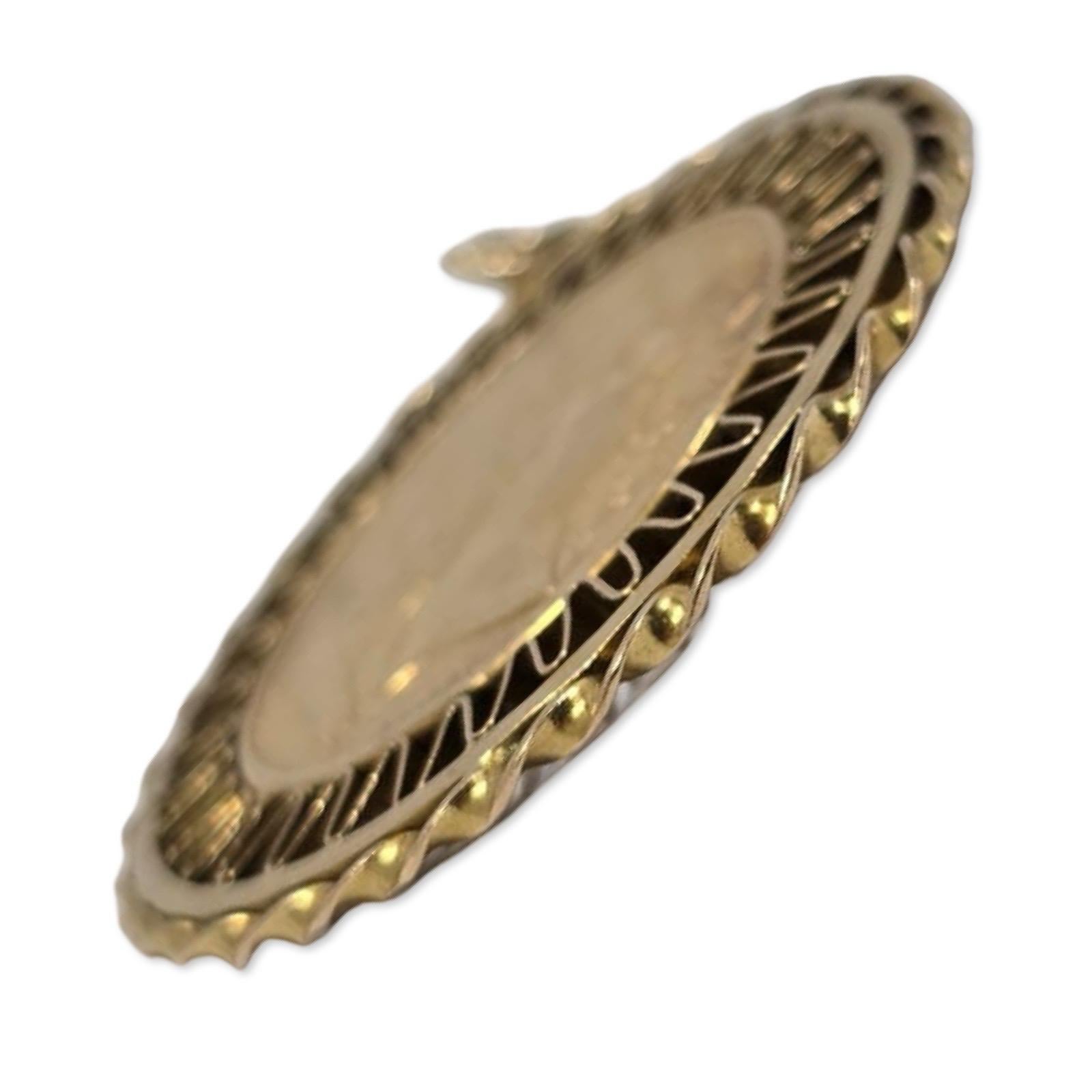 Ciondolo a forma di moneta in oro francese 22K con castone in filigrana 18K in vendita 3
