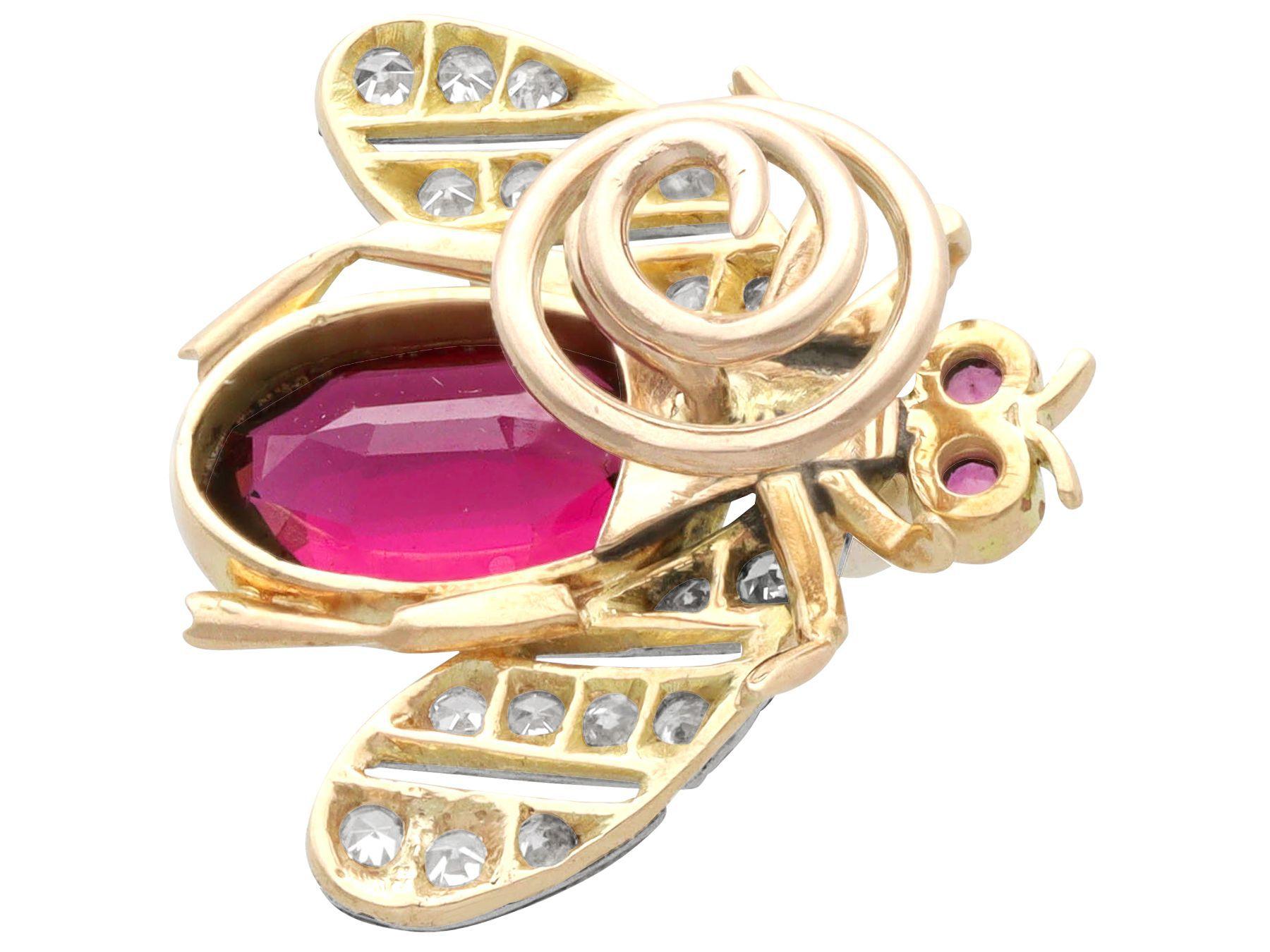 Antique 2.31ct Garnet, Diamond, Ruby and Pearl Gold Insect Buttonhole Brooch In Excellent Condition For Sale In Jesmond, Newcastle Upon Tyne