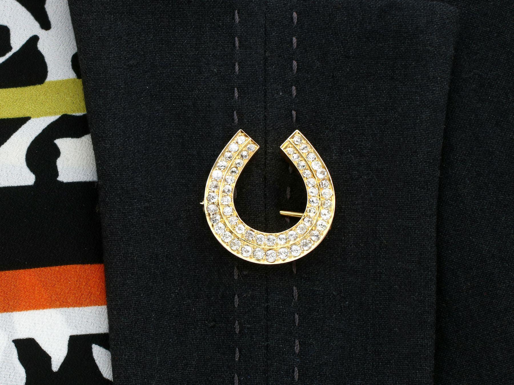 Women's or Men's Antique 2.36 Carat Diamond and Yellow Gold Horseshoe Brooch For Sale