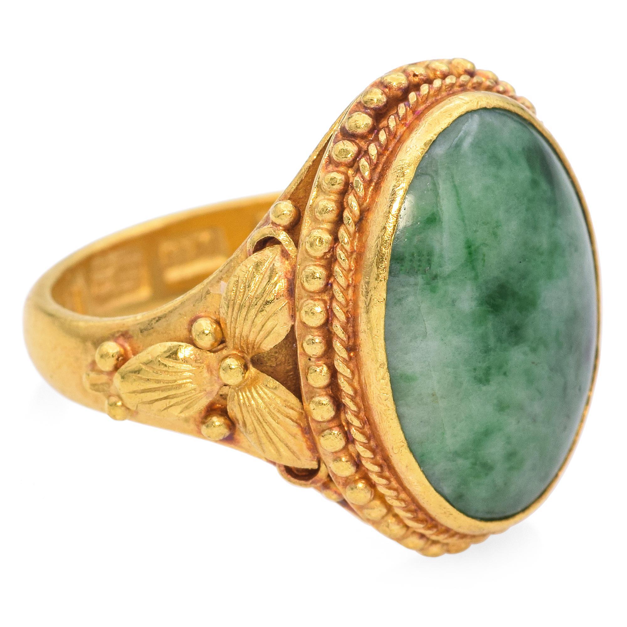 Antique 23k Yellow Gold Jadeite Cabochon Statement Ring For Sale 1
