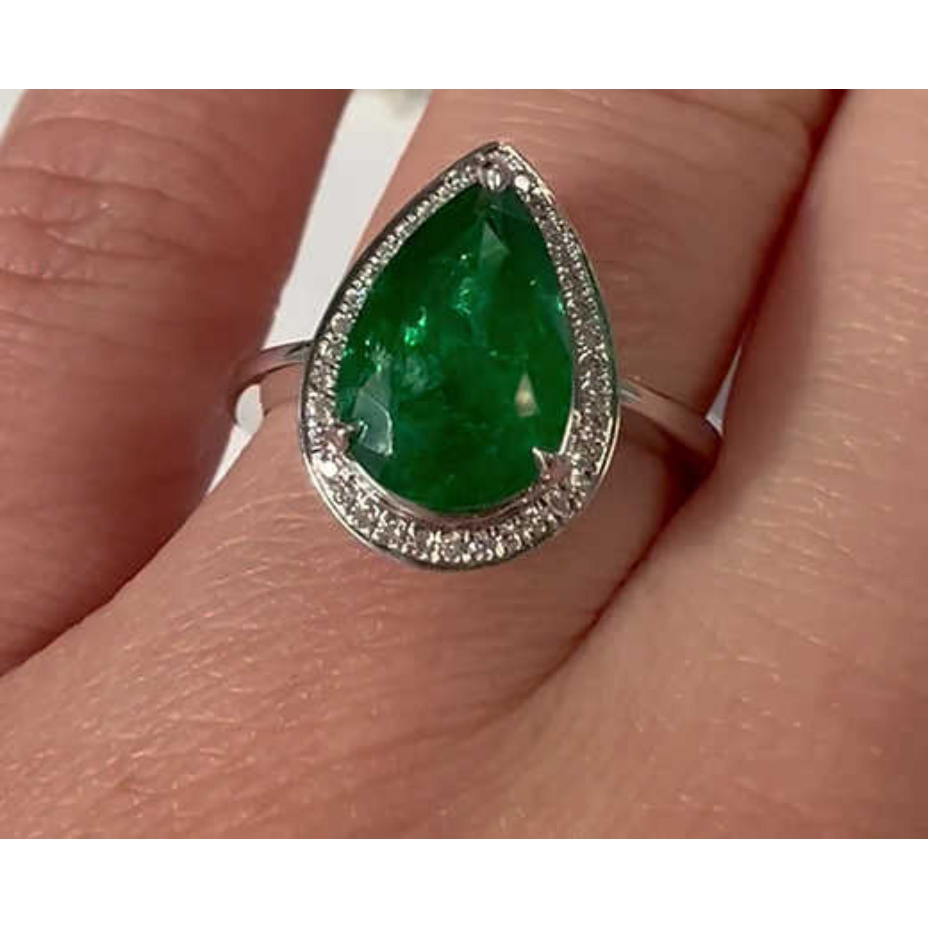 For Sale:  Art Deco Pear Cut 4 CT Certified Emerald Diamond Engagement Ring in 18K Gold 2