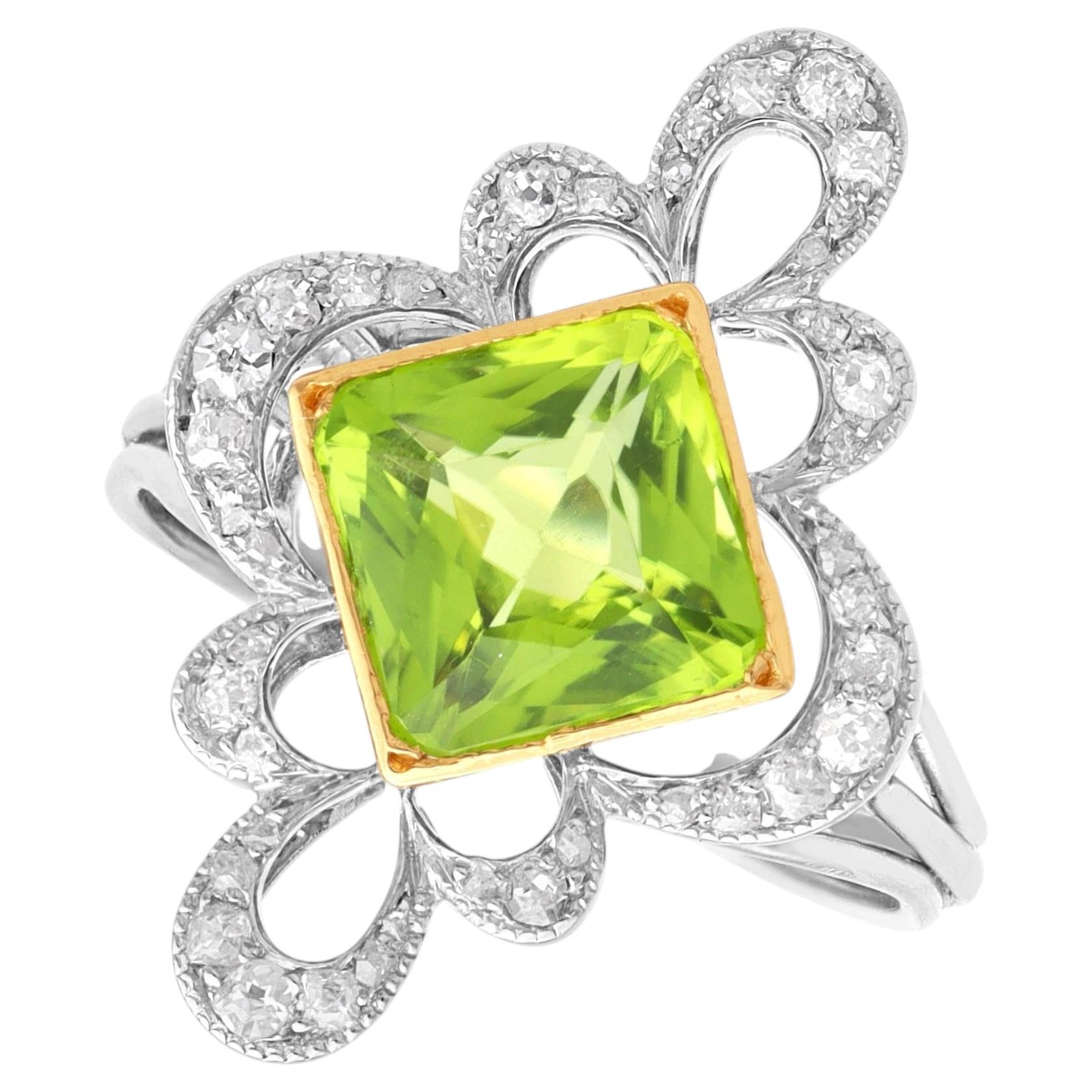 Antique 2.44 Carat Peridot and 0.18 Carat Diamond Platinum Ring Circa 1910
