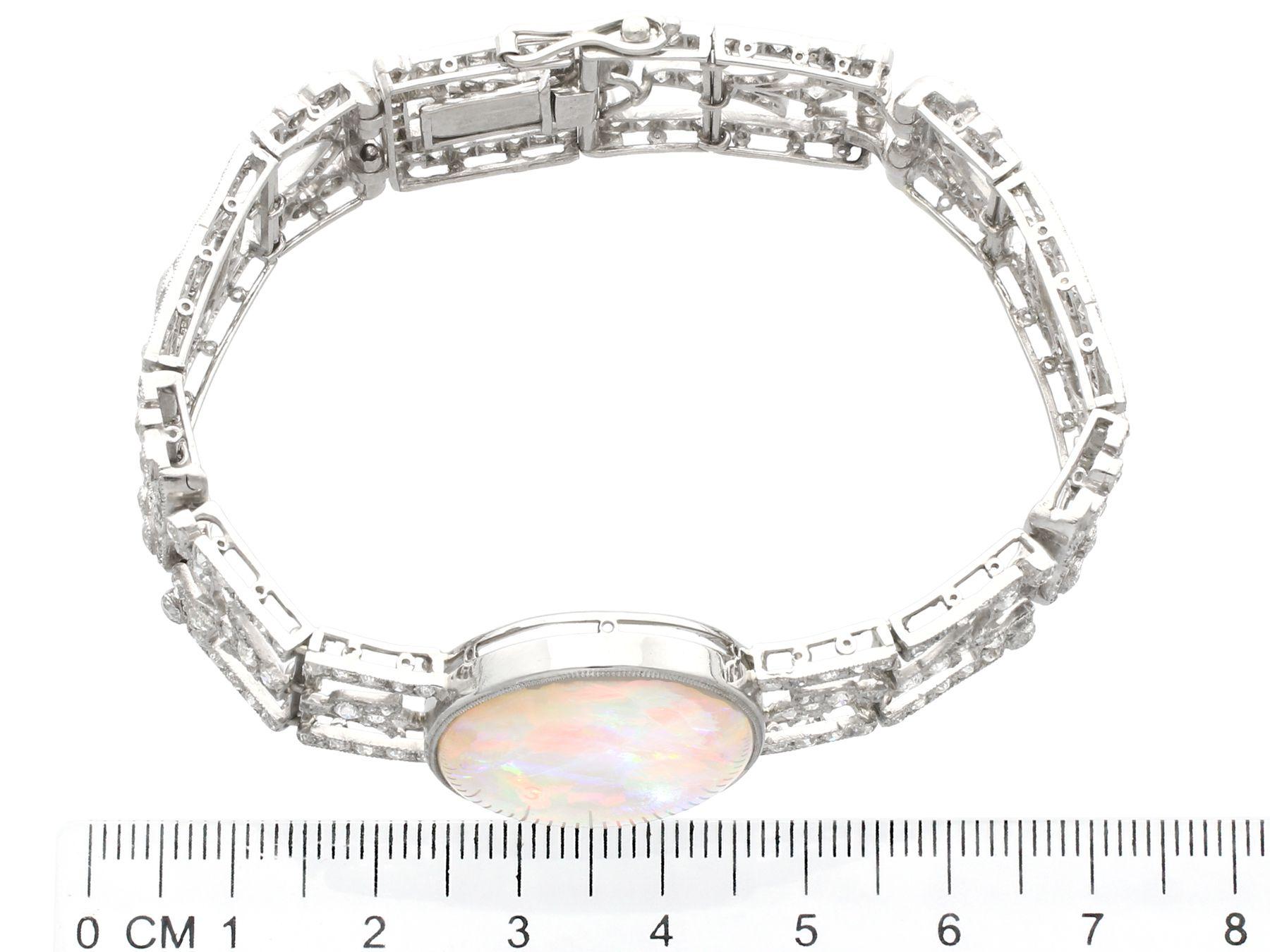 Antikes Platinarmband mit 24,66 Karat Opal im Ovalschliff und 9,81 Karat Diamanten im Angebot 2